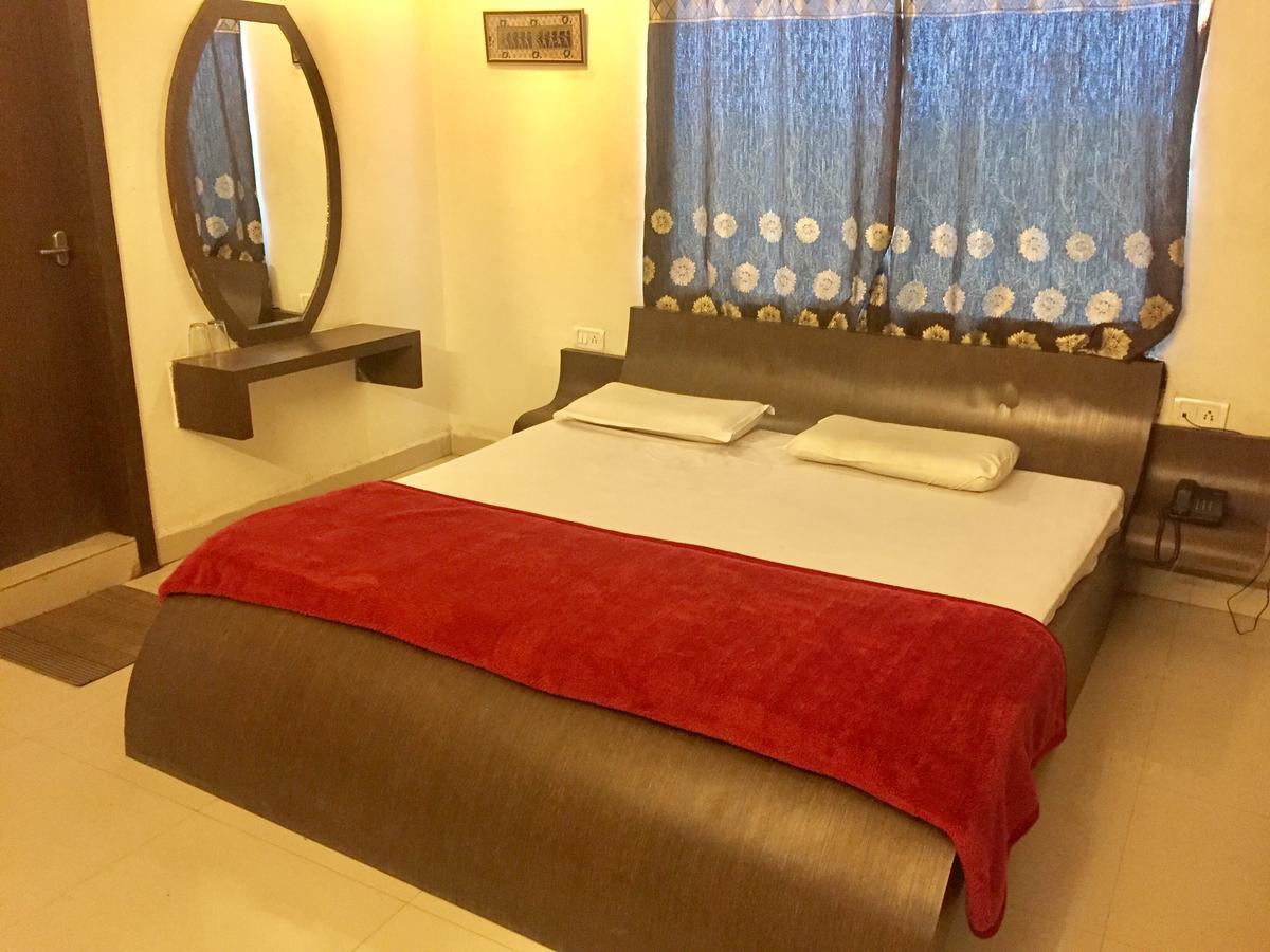 Hotel Shiva Sehore エクステリア 写真